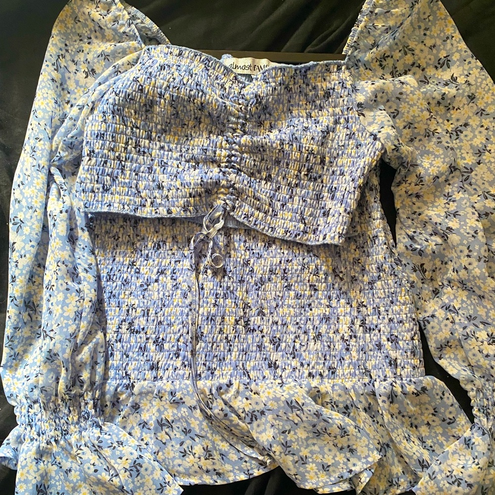 Never worn 2 piece set skirt!